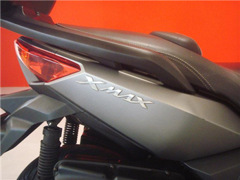 Yamaha X-MAX 400 016